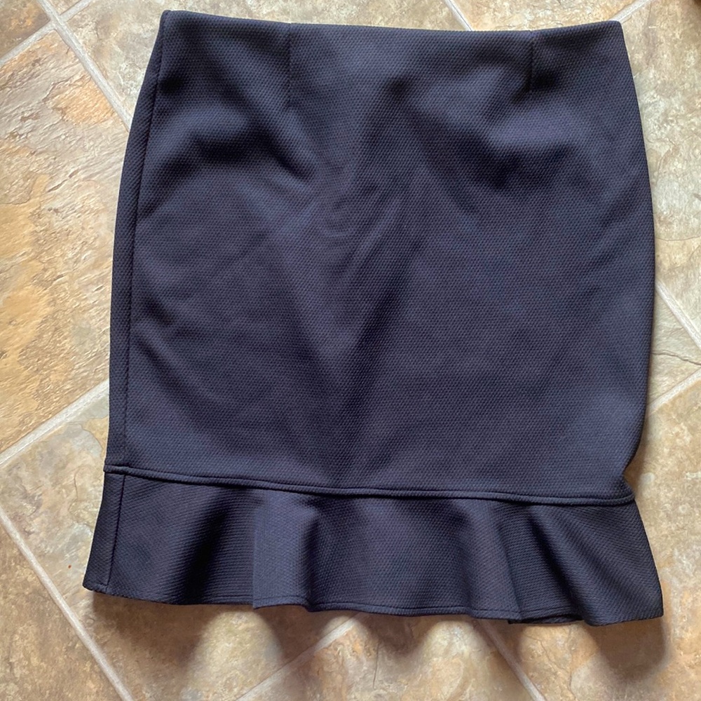 Ricki’s- black skirt with rippled hem